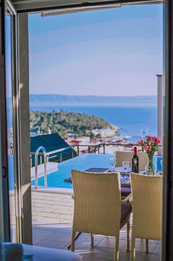 Apartment With Private Pool "Patricia" Makarska Bagian luar foto