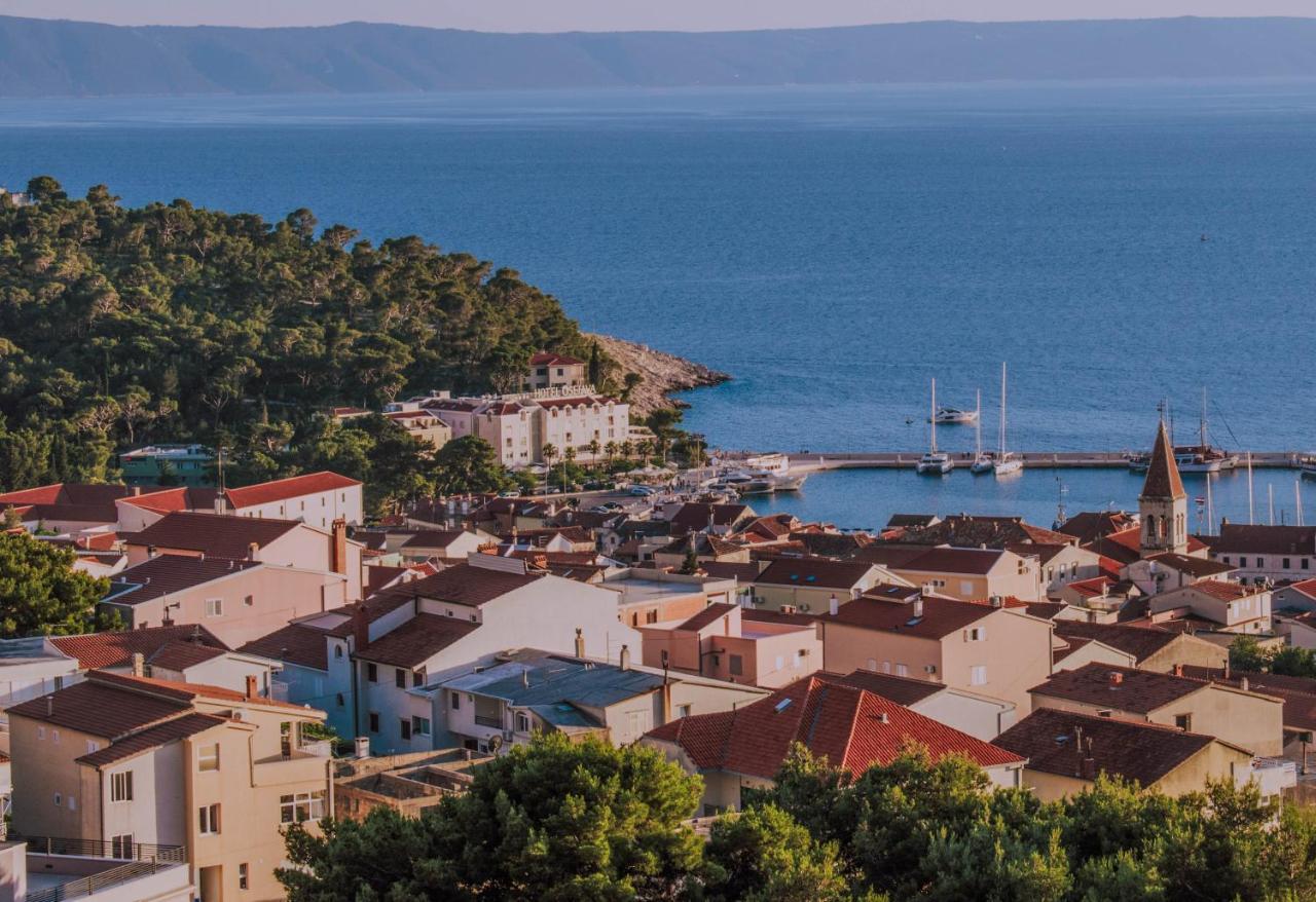 Apartment With Private Pool "Patricia" Makarska Bagian luar foto